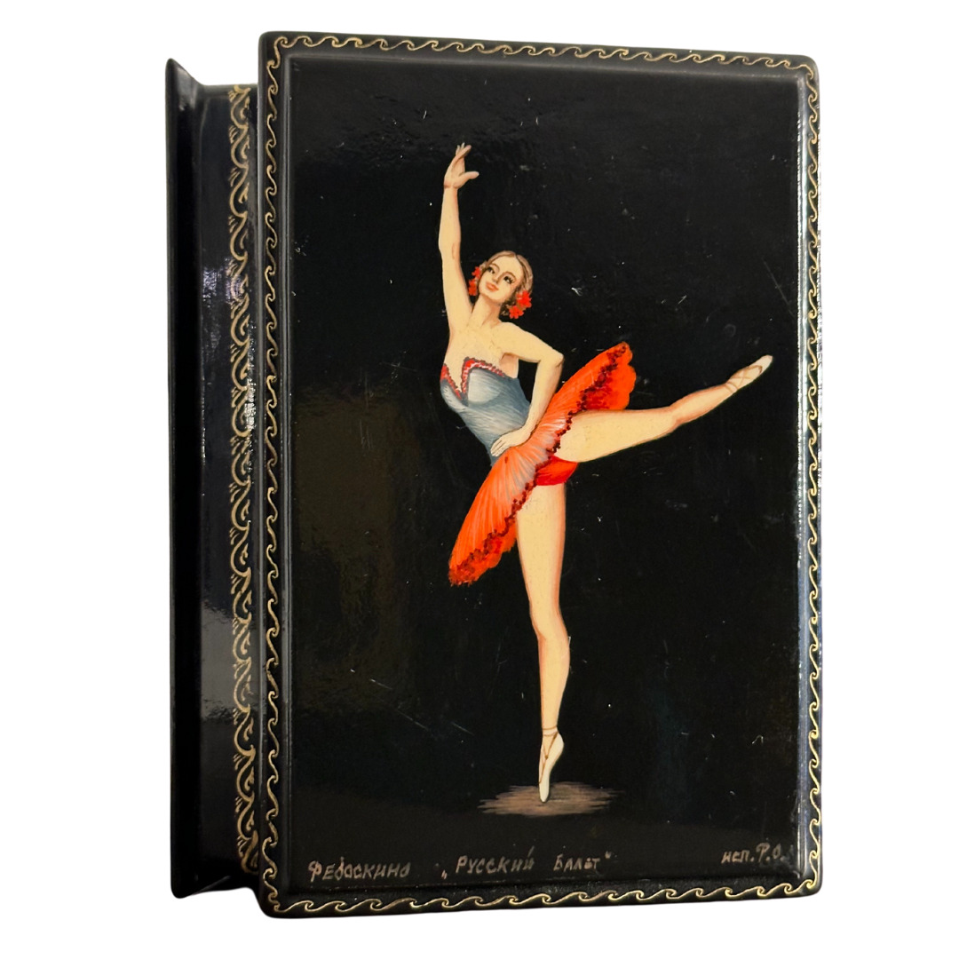 Russian Lacquer Jewelry Box Hand Painted Fedoskino Ballerina