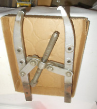 VINTAGE OWATONNA TOOL CO. JAW PULLER No. 1001 USED picture