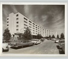 MCM INTERNATIONAL HOTEL Exterior Architecture & Cars, Vtg. 1950s Press Photo picture