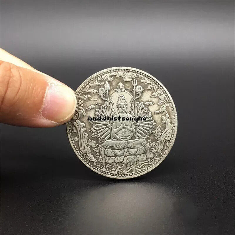 Tibet Silver Ancient Coins Buddhist Thousand Hand Guanyin Heart Buddha Statue