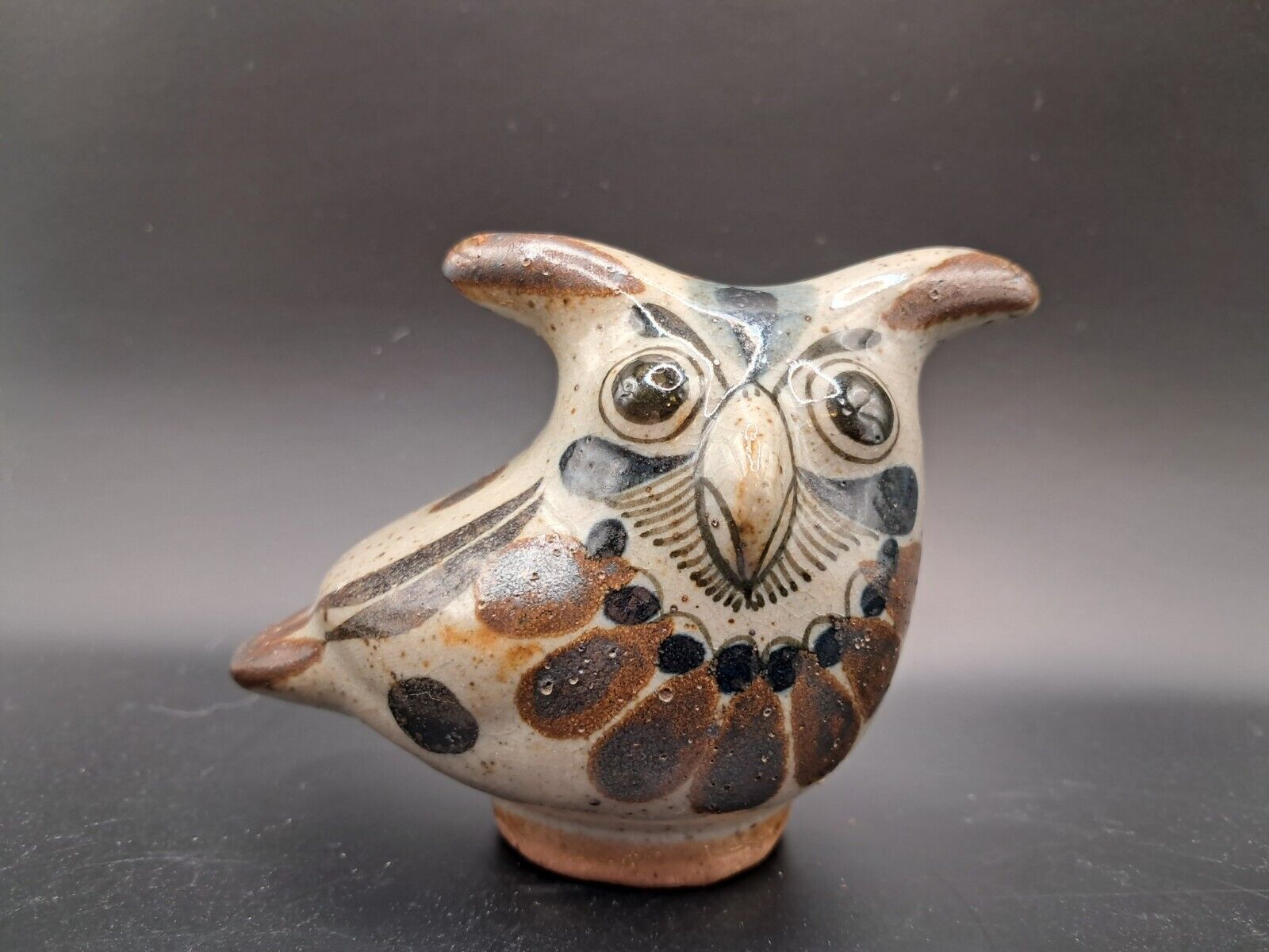 VINTAGE HAND PAINTED MEXICAN CERAMIC GREY OWL W/ ORANGE, BLUE & BLACK ACCENTS