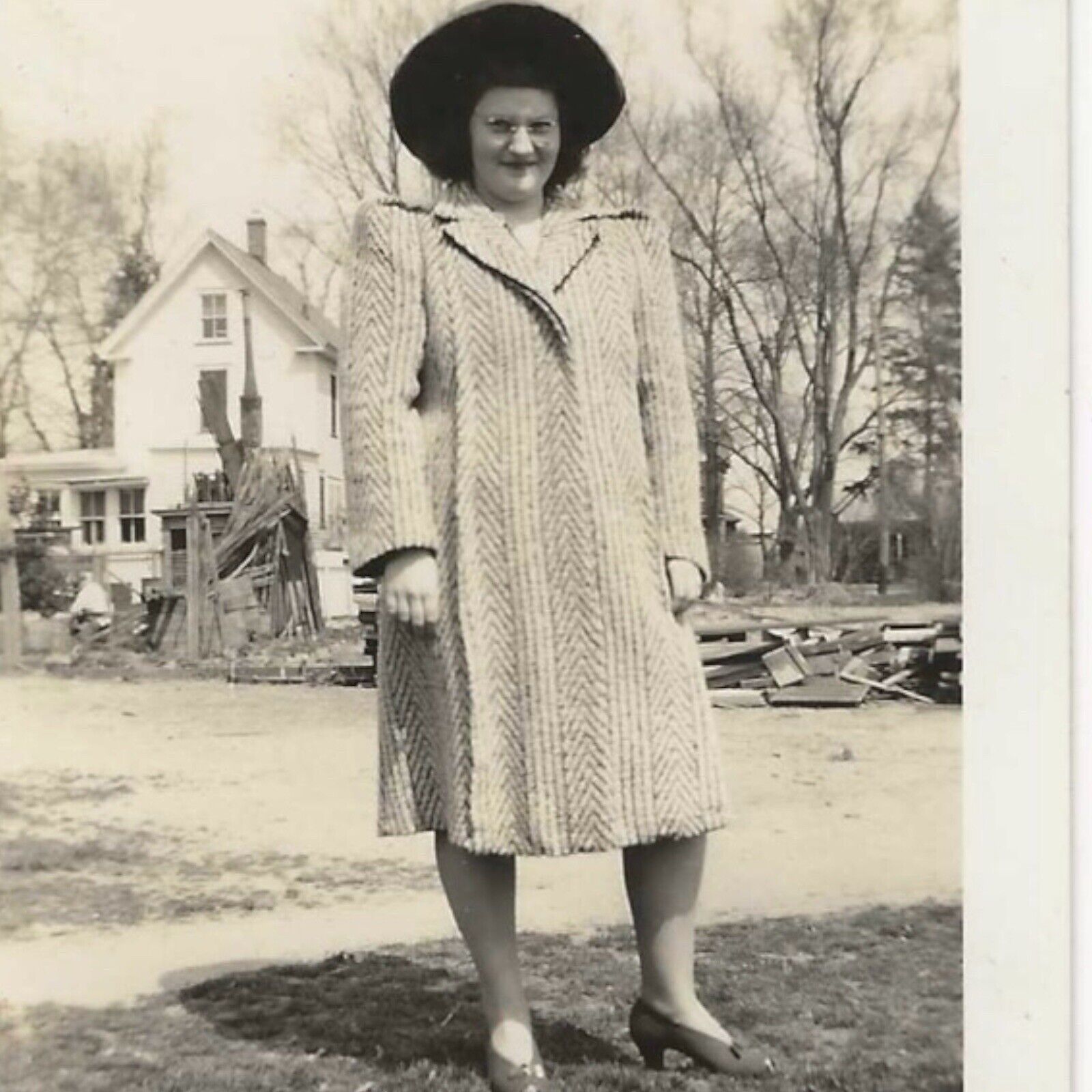 Vintage Snapshot Photo Pretty Woman 1940s Fashion Wearing Hat Glasses Coat 1941