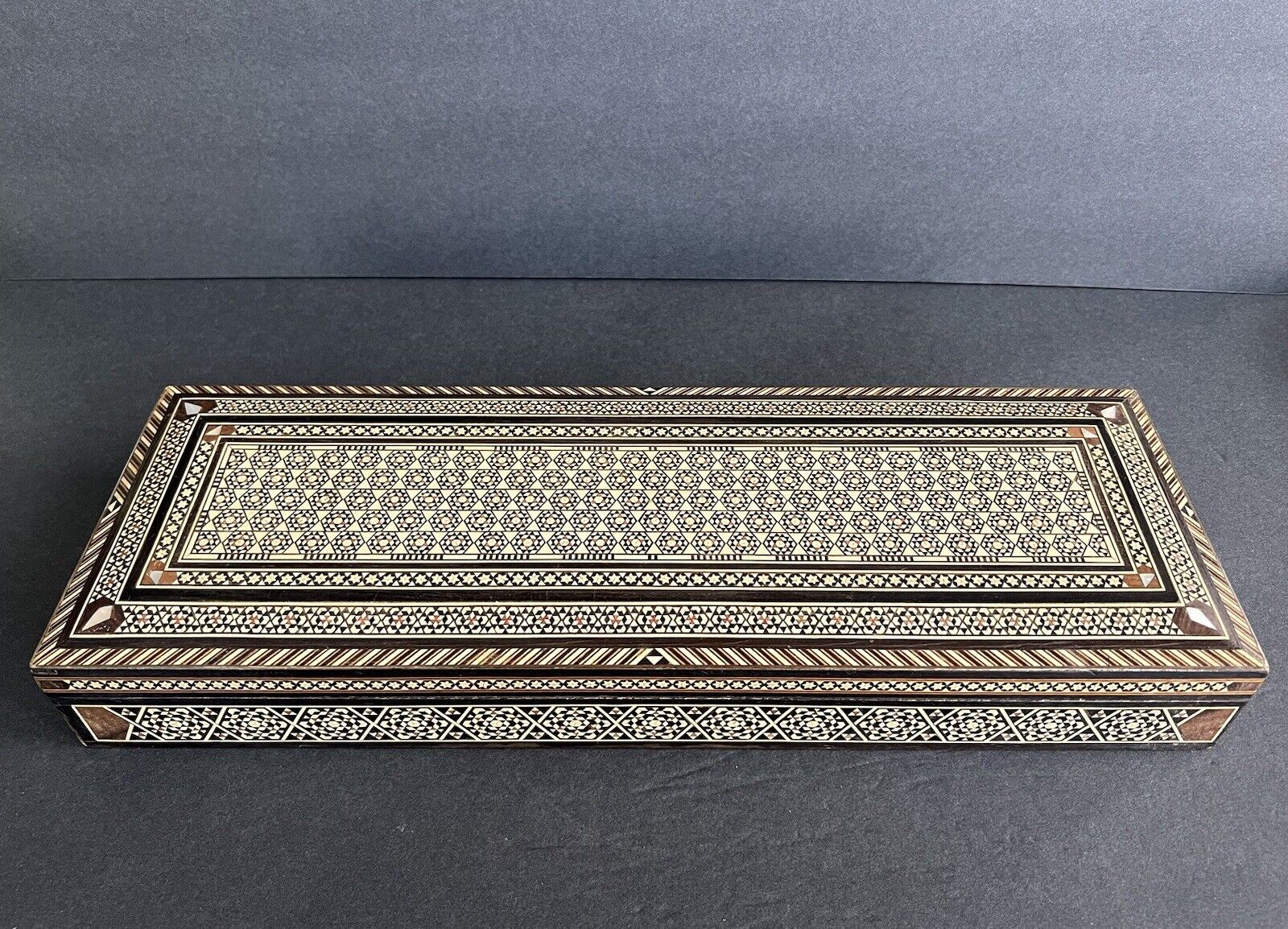 Rare vintage 16.75” rectangular Moroccan inlaid decorative box with compartments