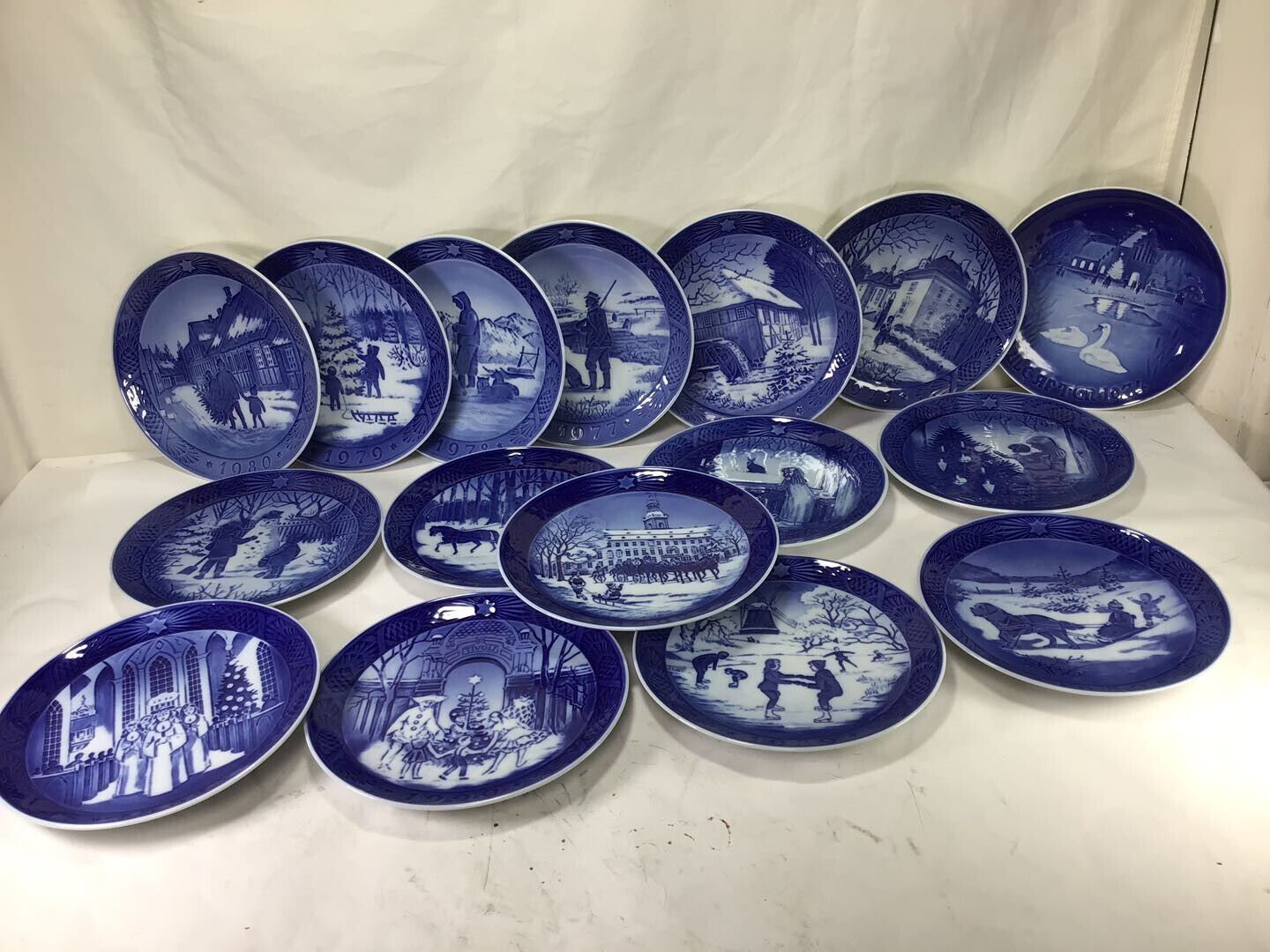 II48 Vintage There Are 15 years in Total Blue Royal Collecter Plate Set of 15