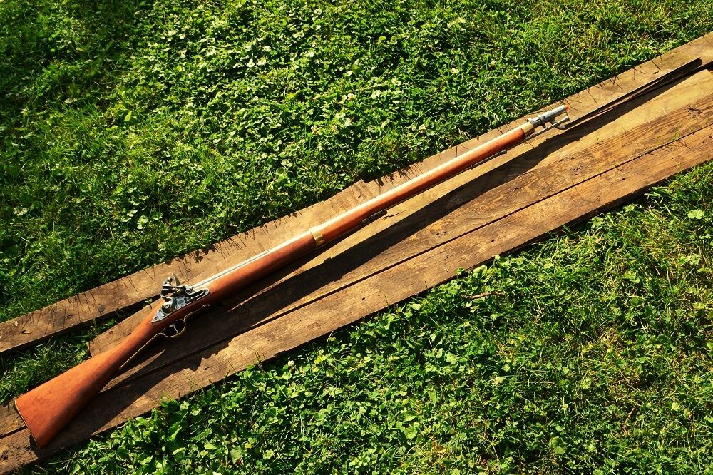 Brown Bess 1722 Land Pattern Flintlock Musket Bayonet - Denix Non-Firing Replica