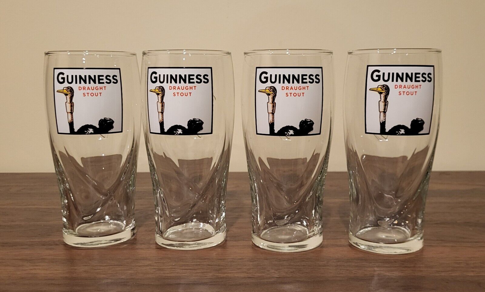 4 Guinness Draught Stout 20 oz Pint Beer Glasses Ostrich Logo Irish 