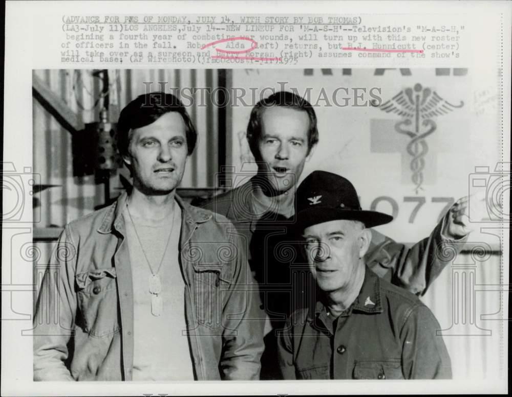1975 Press Photo Roster of officers in television series \