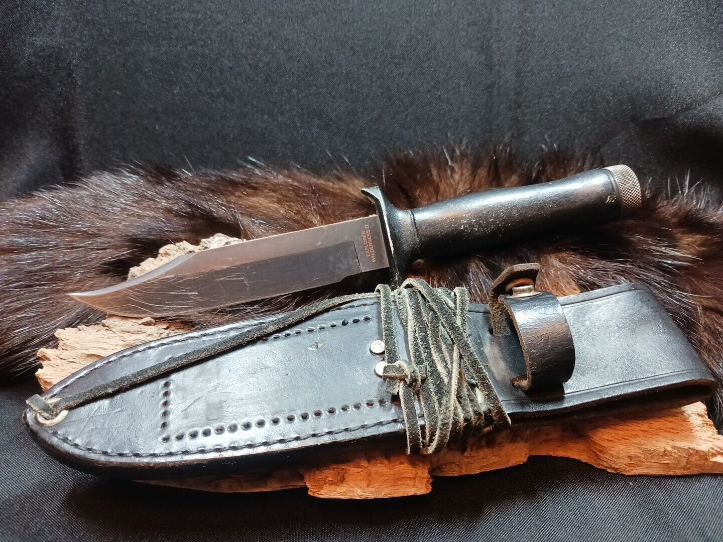Vintage Explorer 2 Wilderness Knife 440 Stainless Leather Sheath 21-048 Japan 