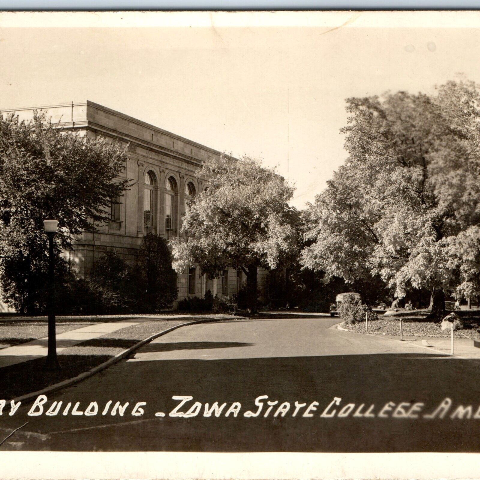 c1940s Ames, IA RPPC University of Iowa State College Historic Library Bldg A109