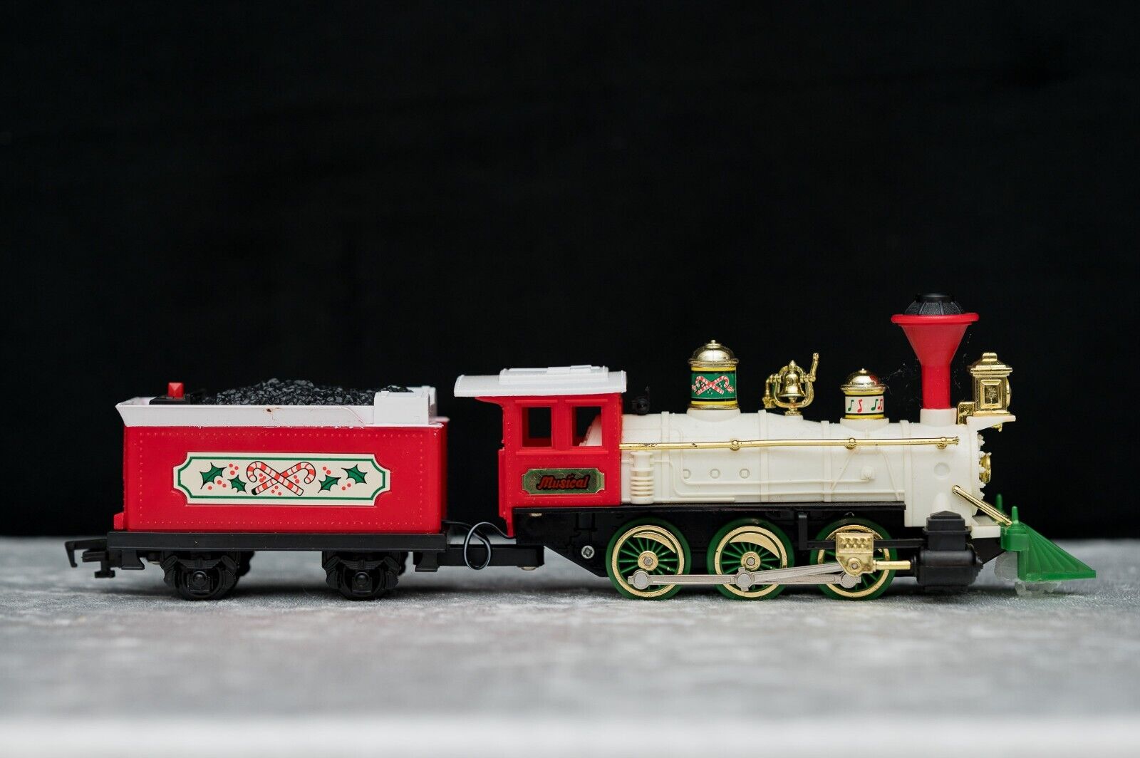 New Santas Musical Express Train Set Christmas Holiday Complete Working