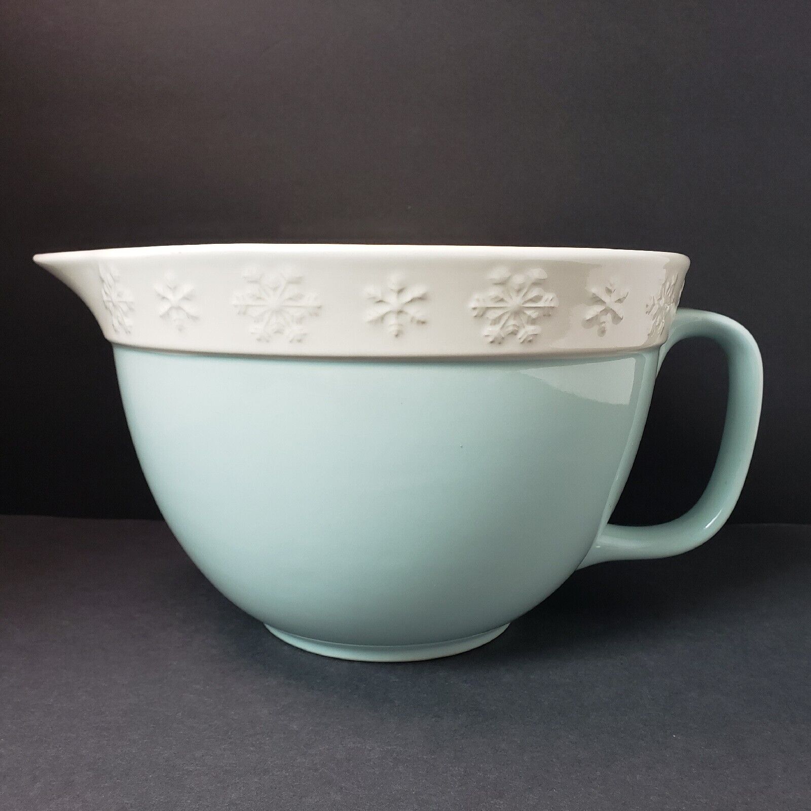 The Bake Shop by Master Class Snowflake Pattern Mixing Bowl with Handle