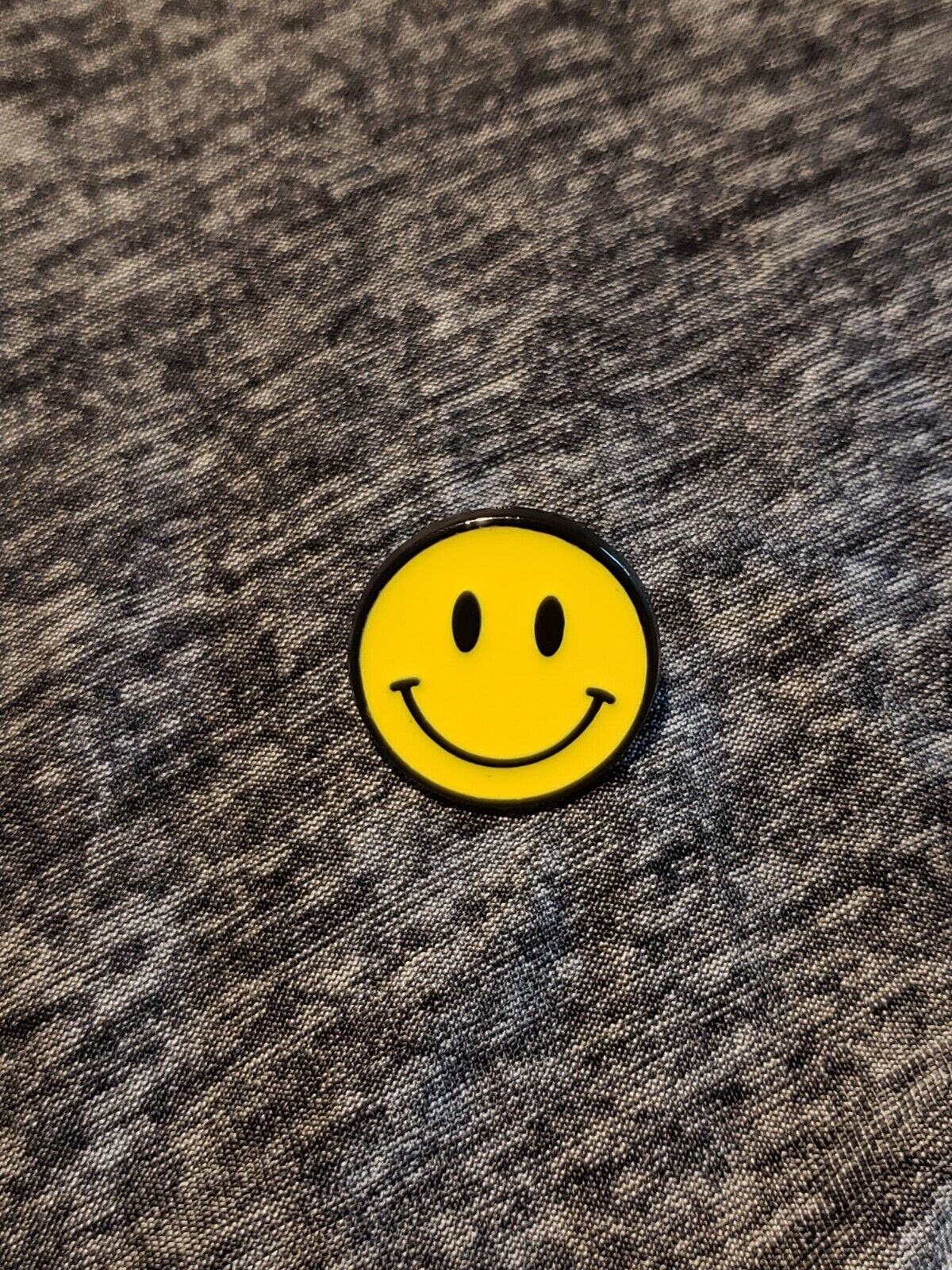 Yellow Smiley Face Lapel Pin