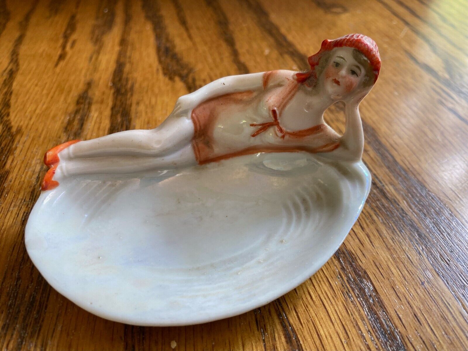 Vtg Antique FLAPPER BATHING BEAUTY Luster Oyster Shell Pin Dish- Germany #4027