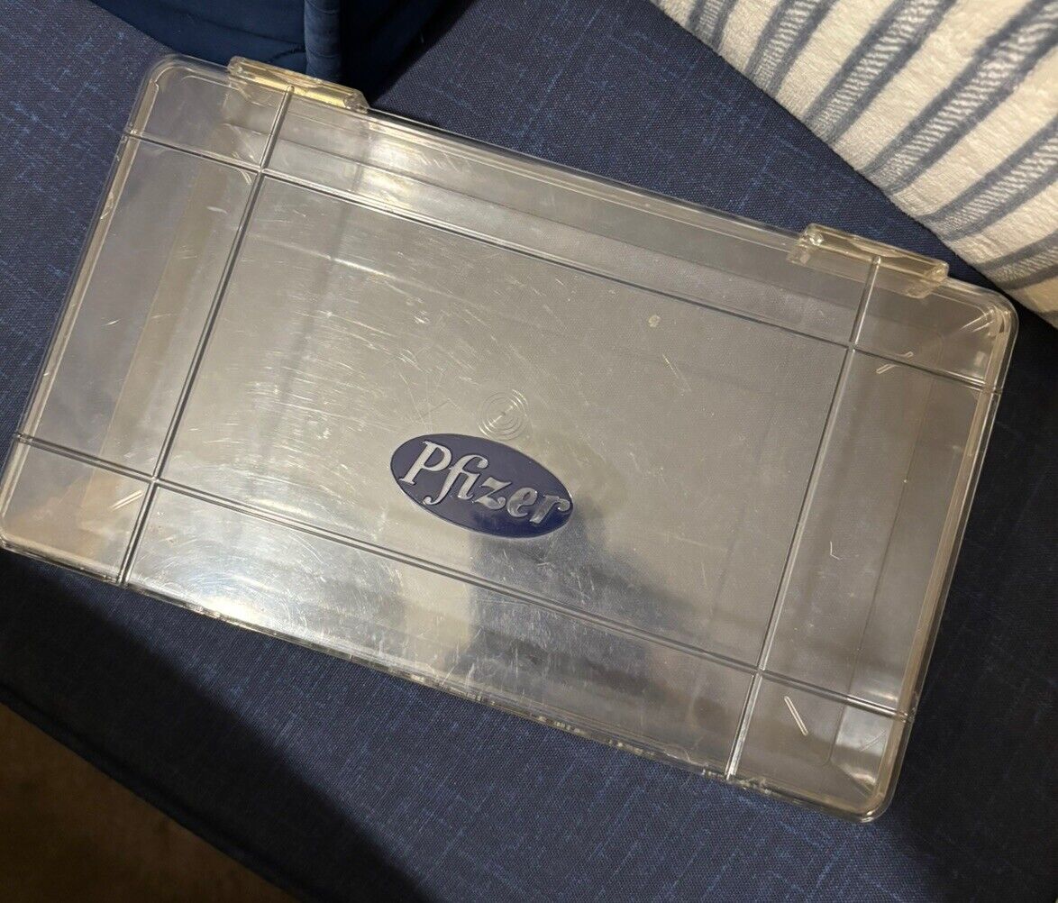 Vintage Pfizer Plastic Hinged Box, Approx 11”x6”x2”Super rare