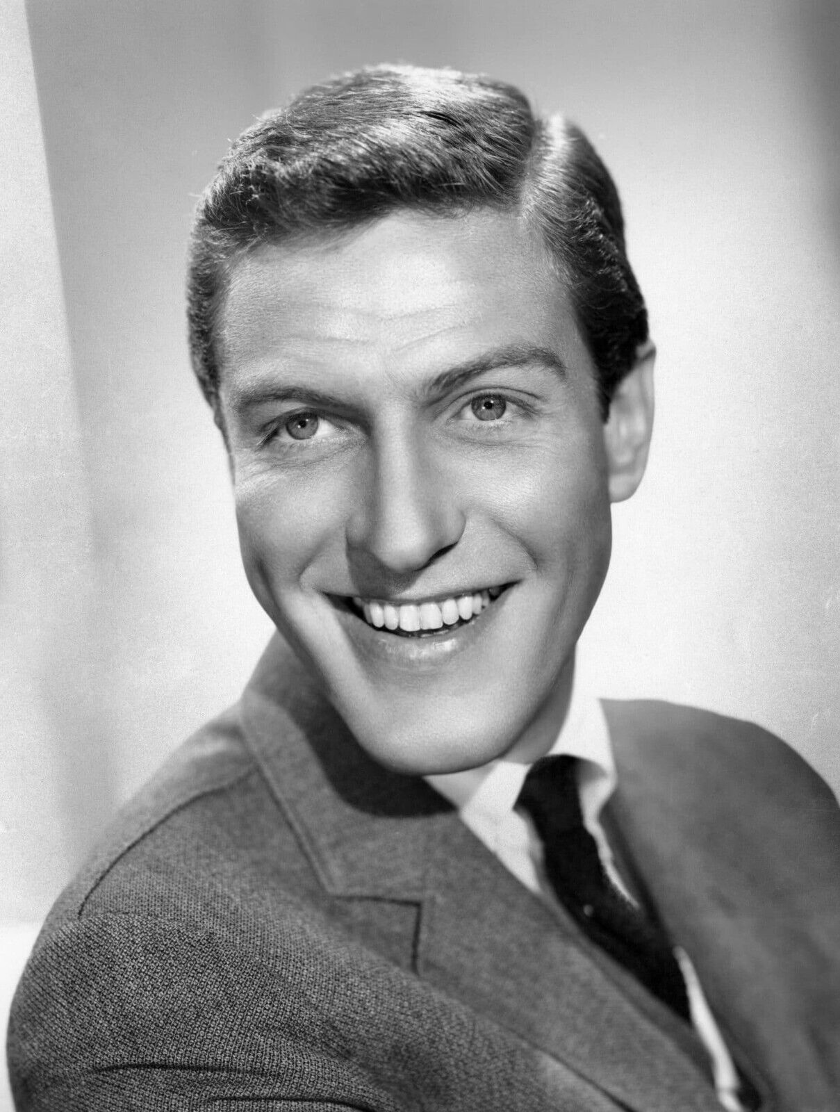 Iconic Actor Dick Van Dyke Publicity Picture Photo Print 4\