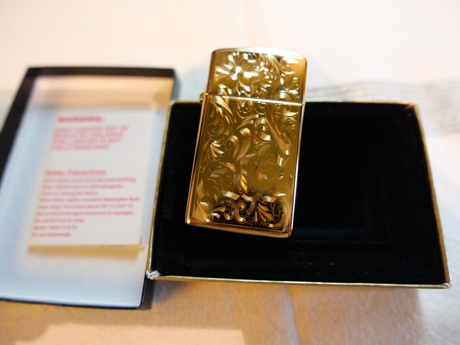 ZIPPO WESTERN FLORAL SLIM GOLD PLATED LIGHTER 1998