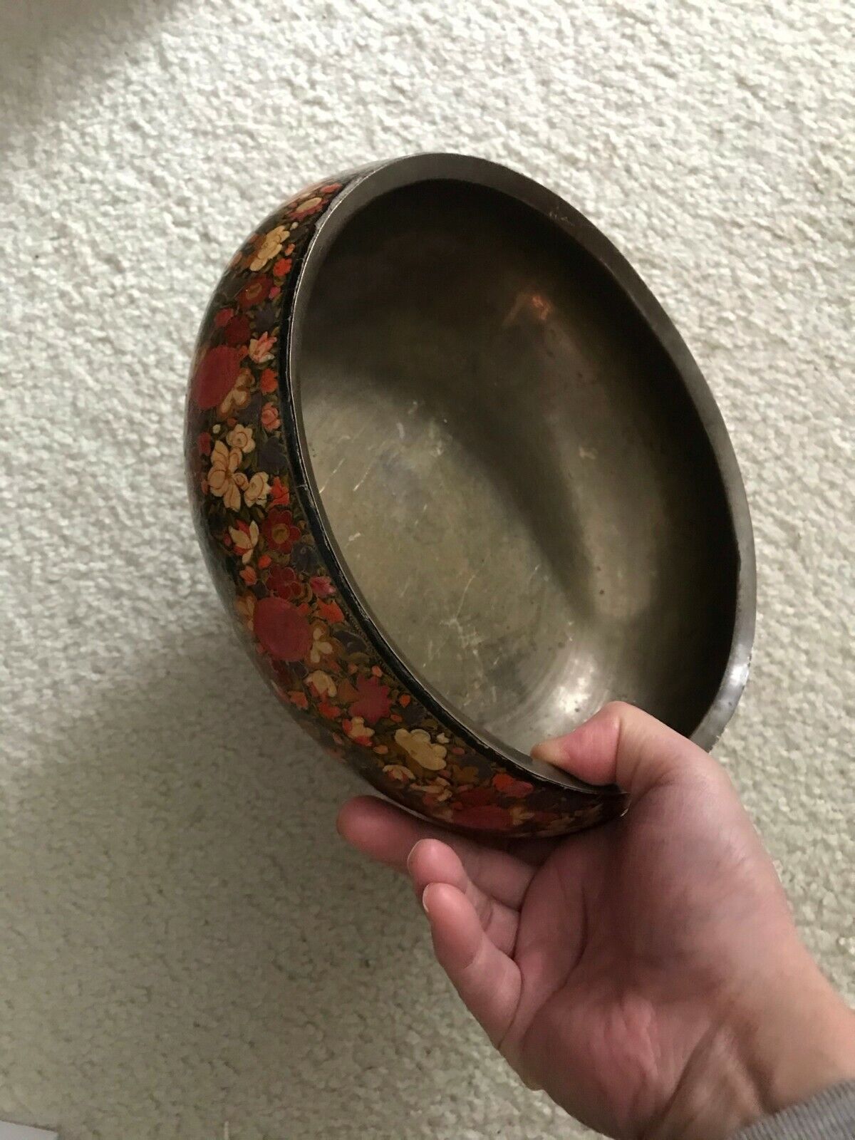 Antique Chinese / Japanese Lacquer Ware Thousand Flower Low Bowl w/ Brass liner 