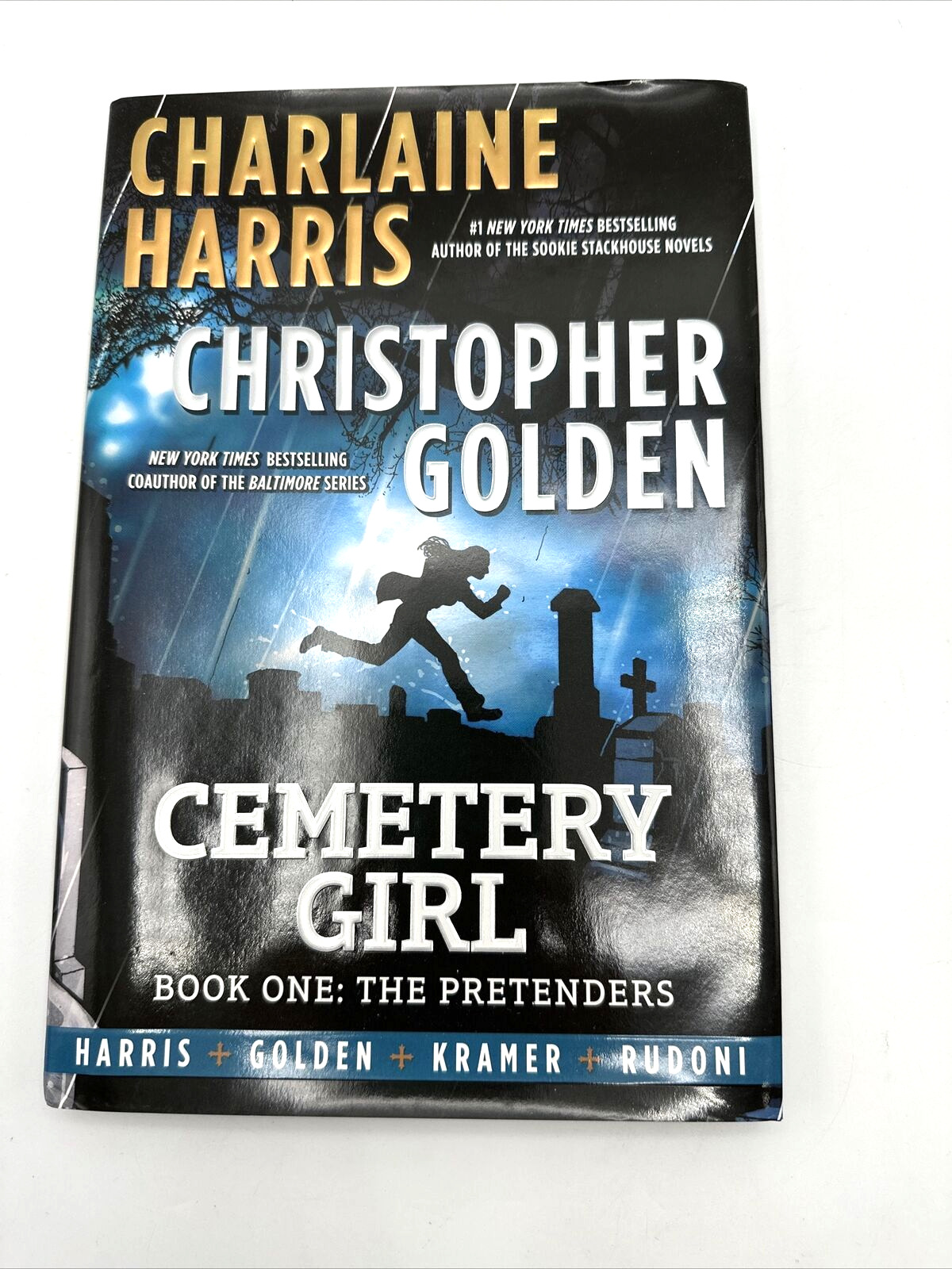 Cemetery Girl Book One of the Pretenders by Charlaine Harris Christopher Golden