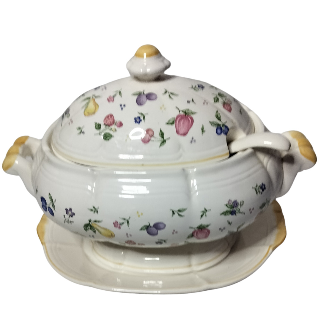 JAPAN PETITE FLEUR AND FRUIT PORCELAIN TUREEN SET WITH LADLE AND UNDERPLATE