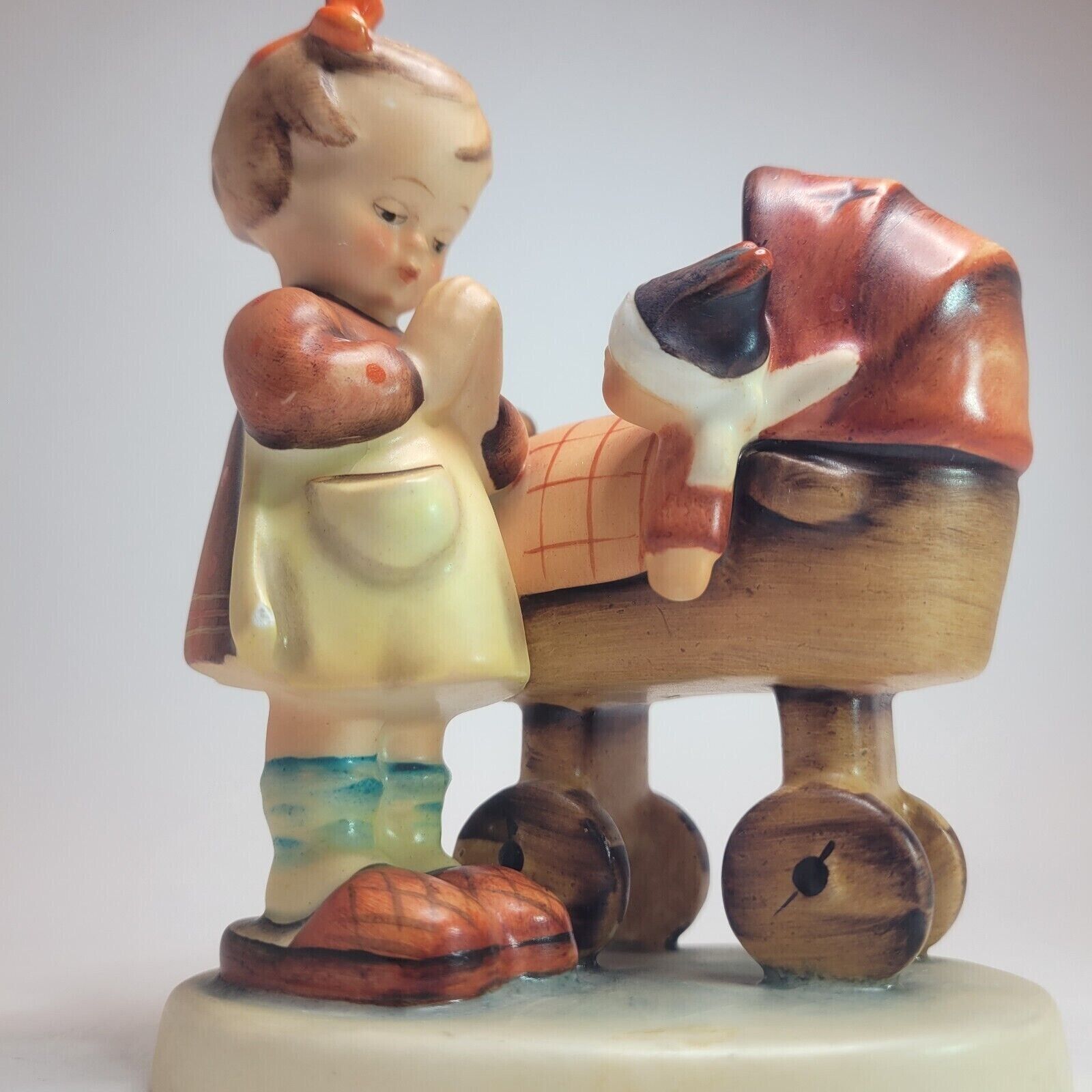 Vtg Hummel Figurine #67 Little Girl Praying For Doll Baby Stroller 5\