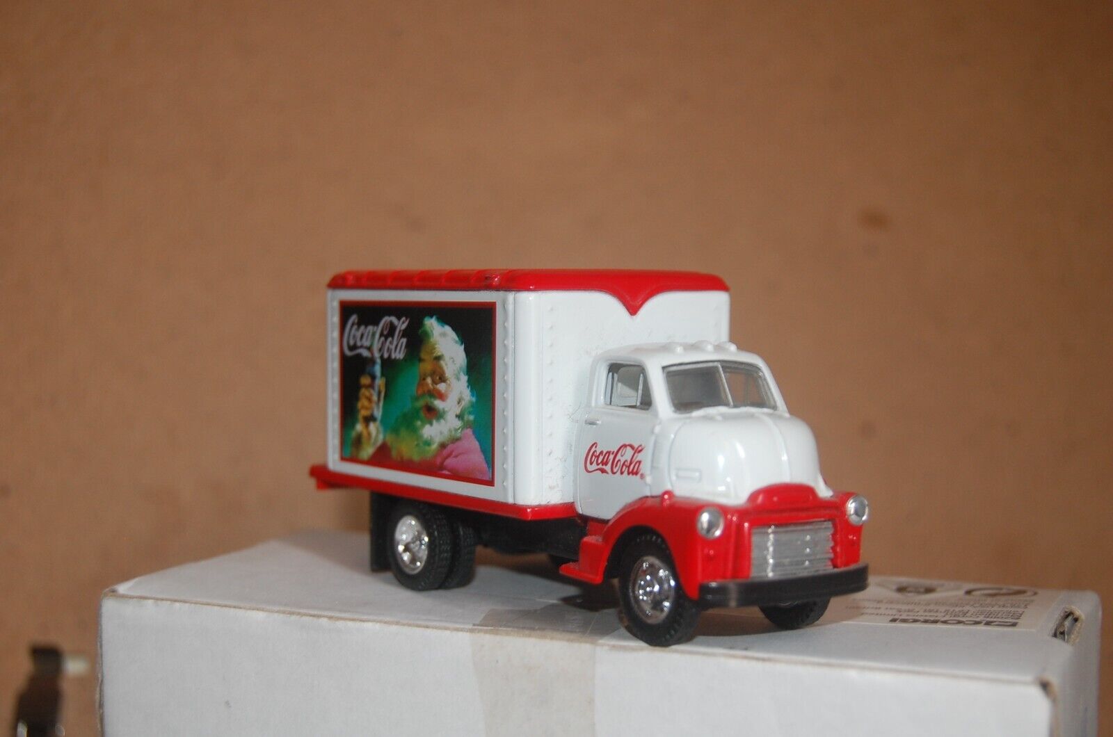 Matchbox 1948 GMC Coca Cola Santa Delivery Truck- 