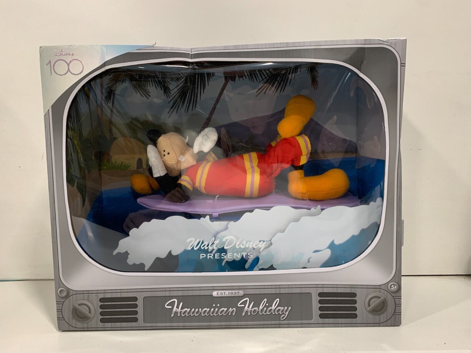 Disney100 Years of Wonder Walt Disney Presents “Hawaiian Holiday” Goofy Plush