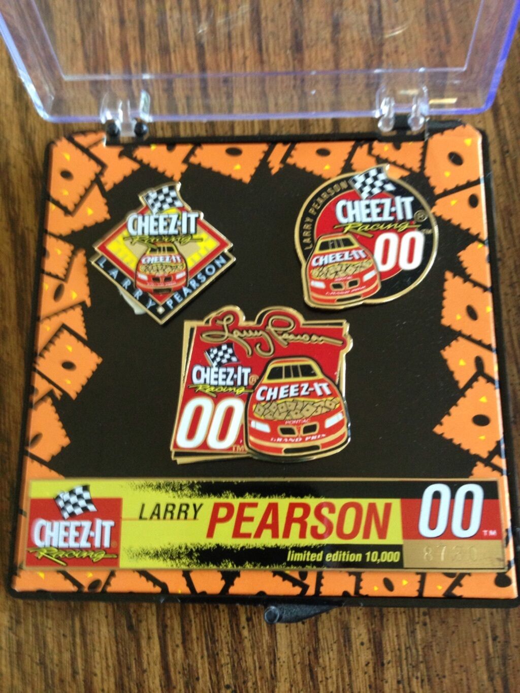 Cheese-It Larry Pearson Racing Car 3 Pin Set Nascar Team Sealed LE Cheez-it 