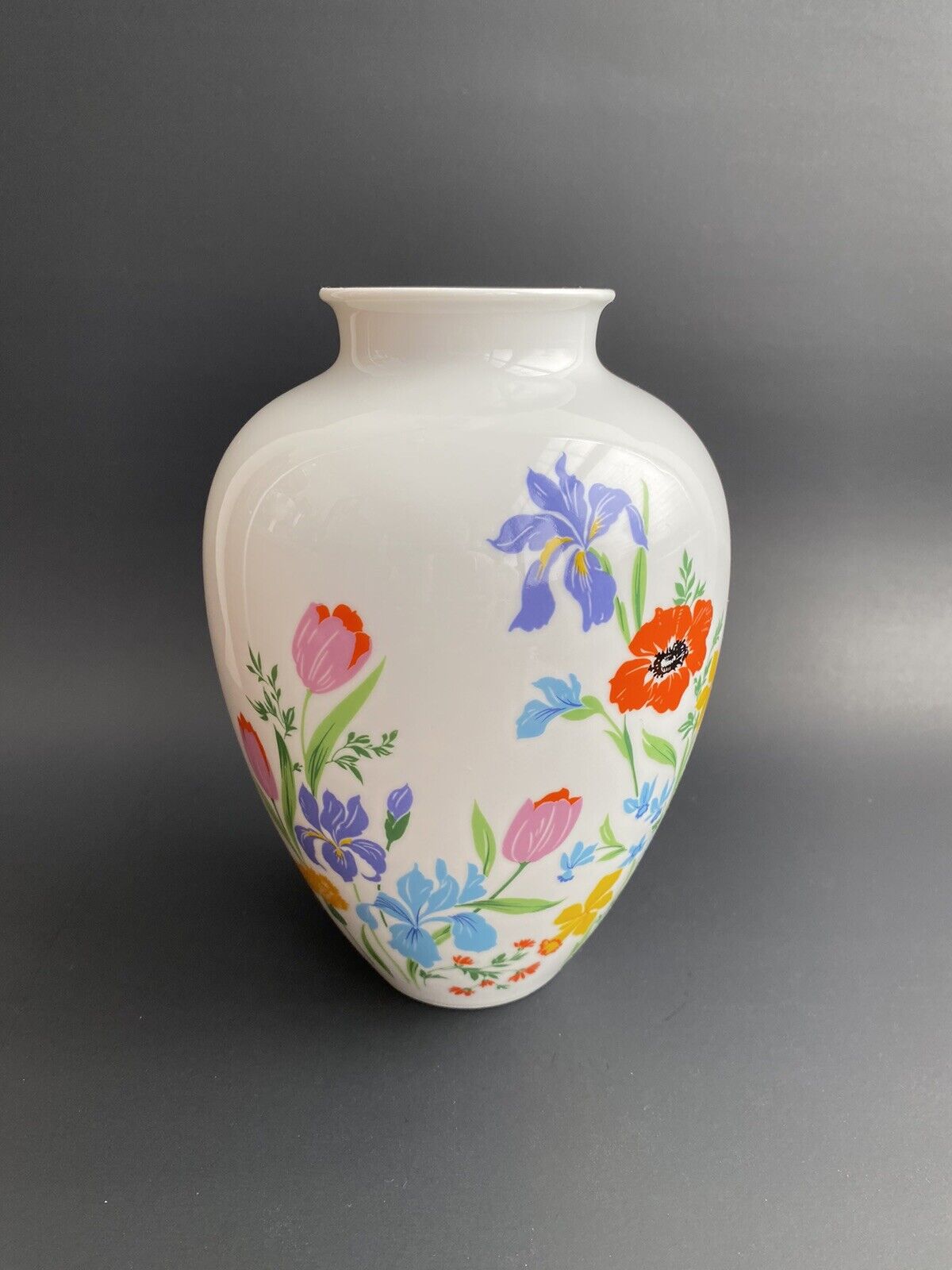 Vintage Heinrich Germany Primavera White Porcelain Vase Tulips Floral 
