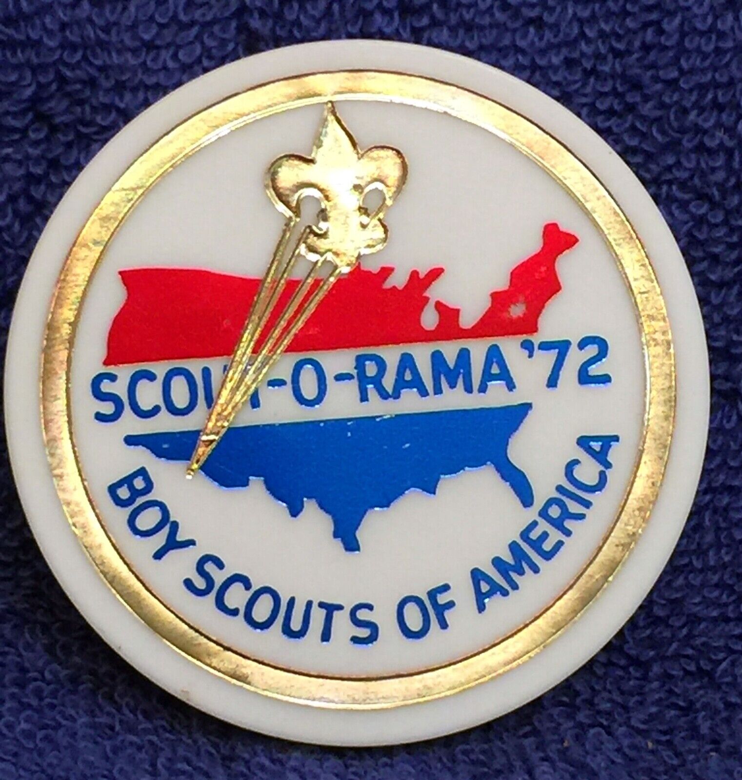 ⚜ BSA Scout Torchy Neckerchief Slide USA Scout-o-rama 1972 - woggle -