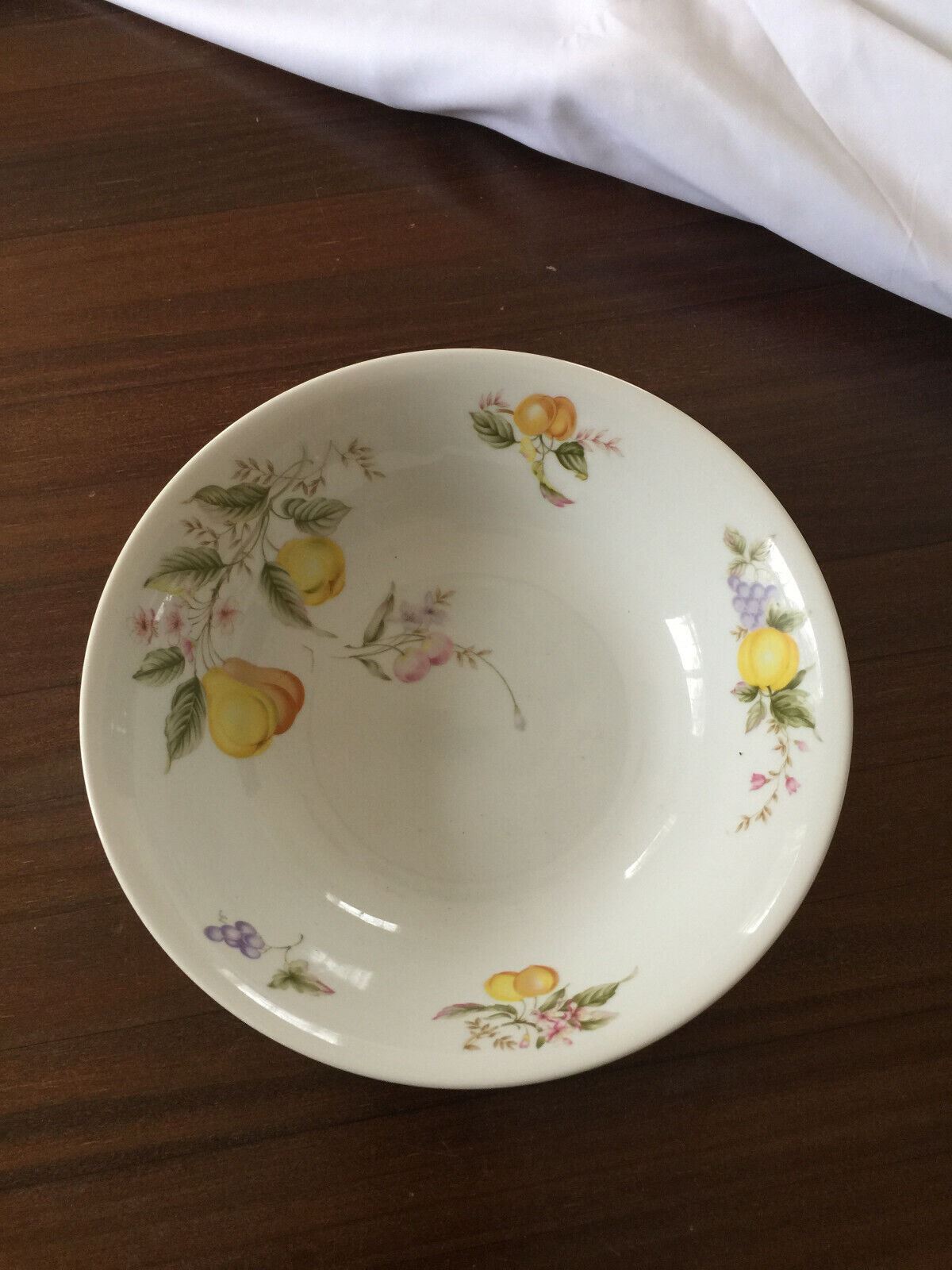 Vintage Very Neat Japanese porcelain big Soup Serving bowl Floral Pattern 9.25