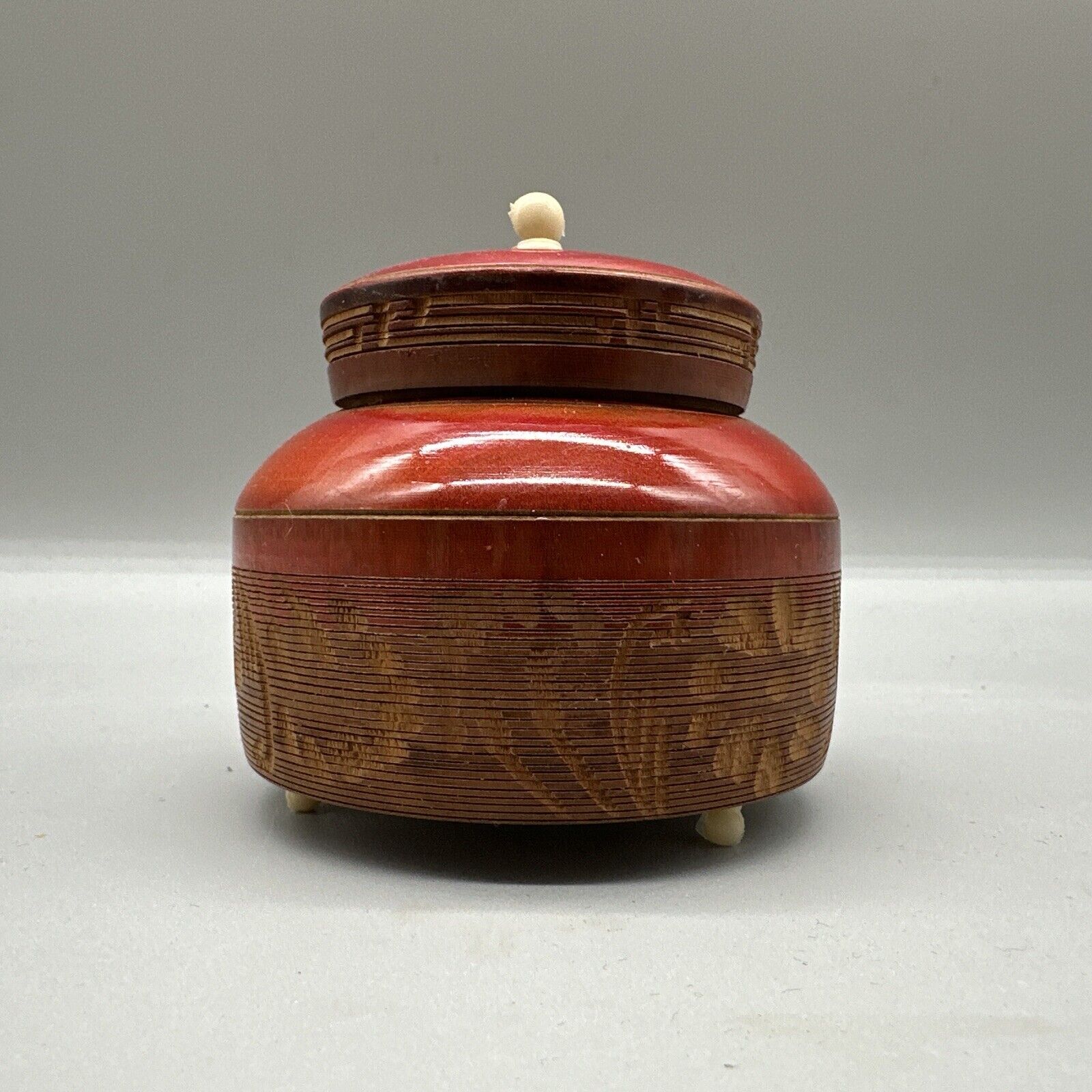 Japanese Round Wood Turned Trinket Box w/Lid Etched Lacquered Three Legs Vintage