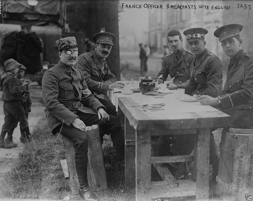 French and British Officers eating breakfast World War I WWI 8x10 Photo
