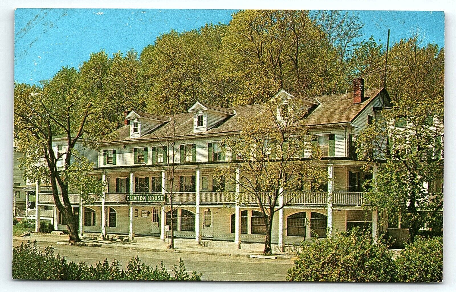 1960s CLINTON NEW JERSEY THE CLINTON HOUSE PRIME BEEF AND SEAFOOD POSTCARD P4914