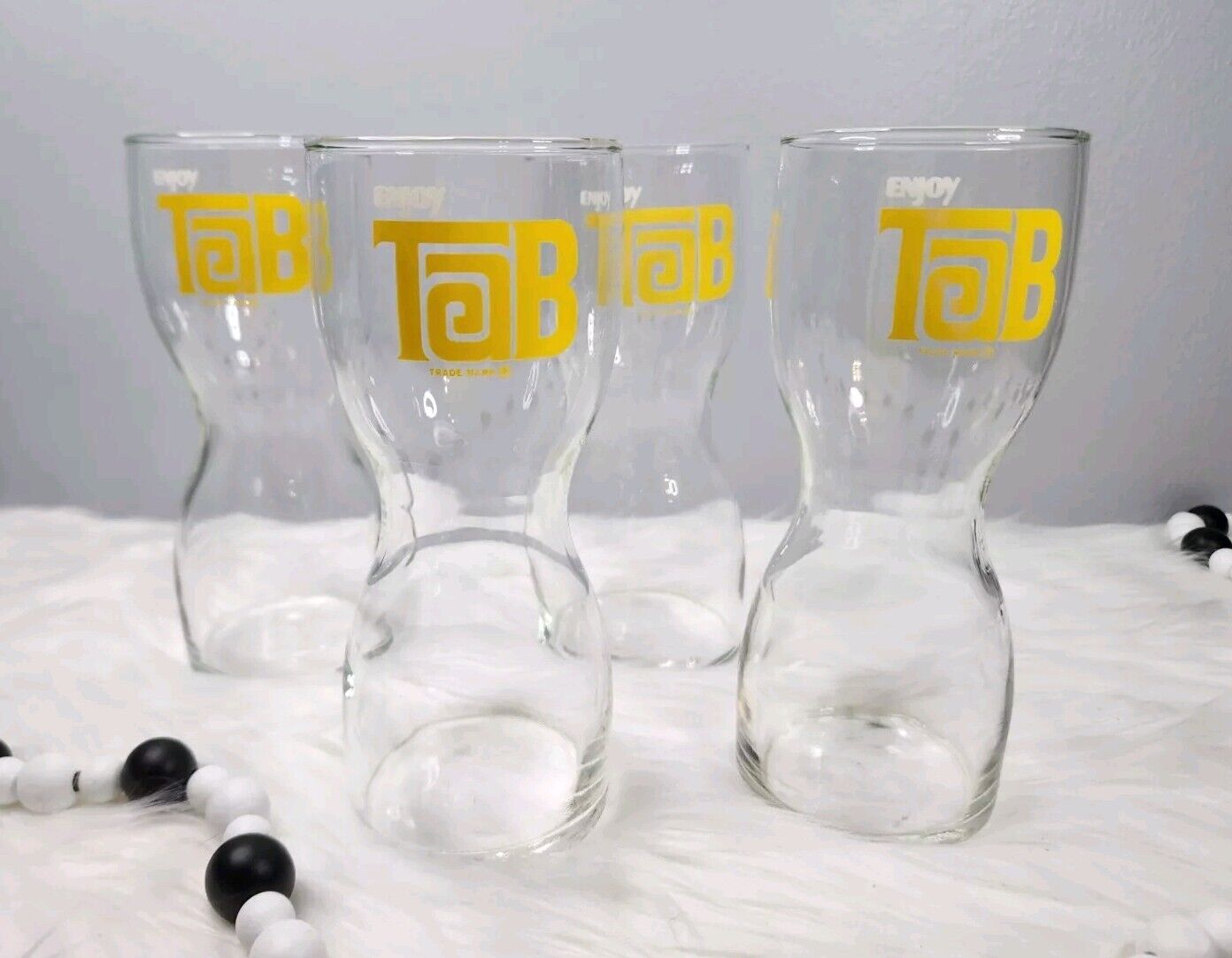 Vintage 1970\'s TAB Hourglass Glasses Set Of 4