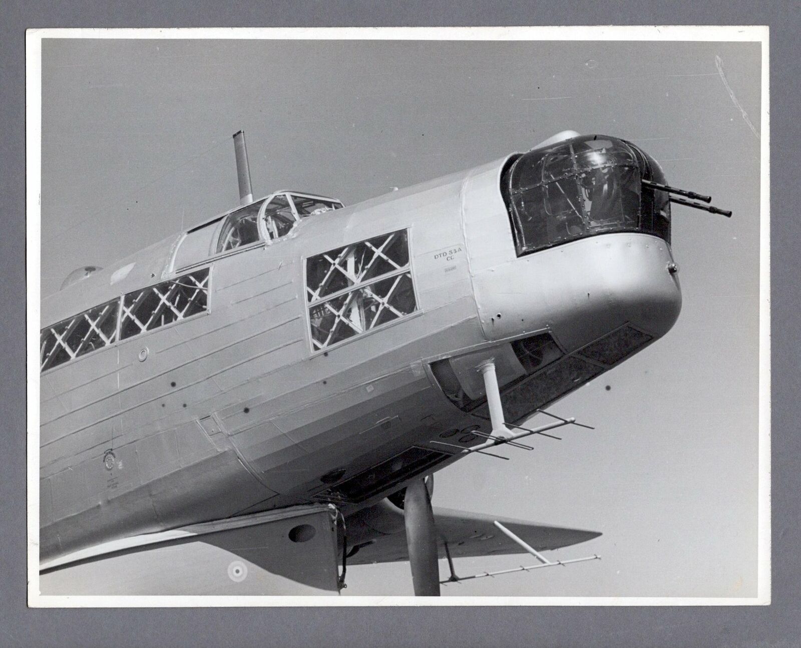 VICKERS WARWICK ASR RAF AIRBORNE LIFEBOAT PARACHUTE ORIGINAL PRESS PHOTO 13