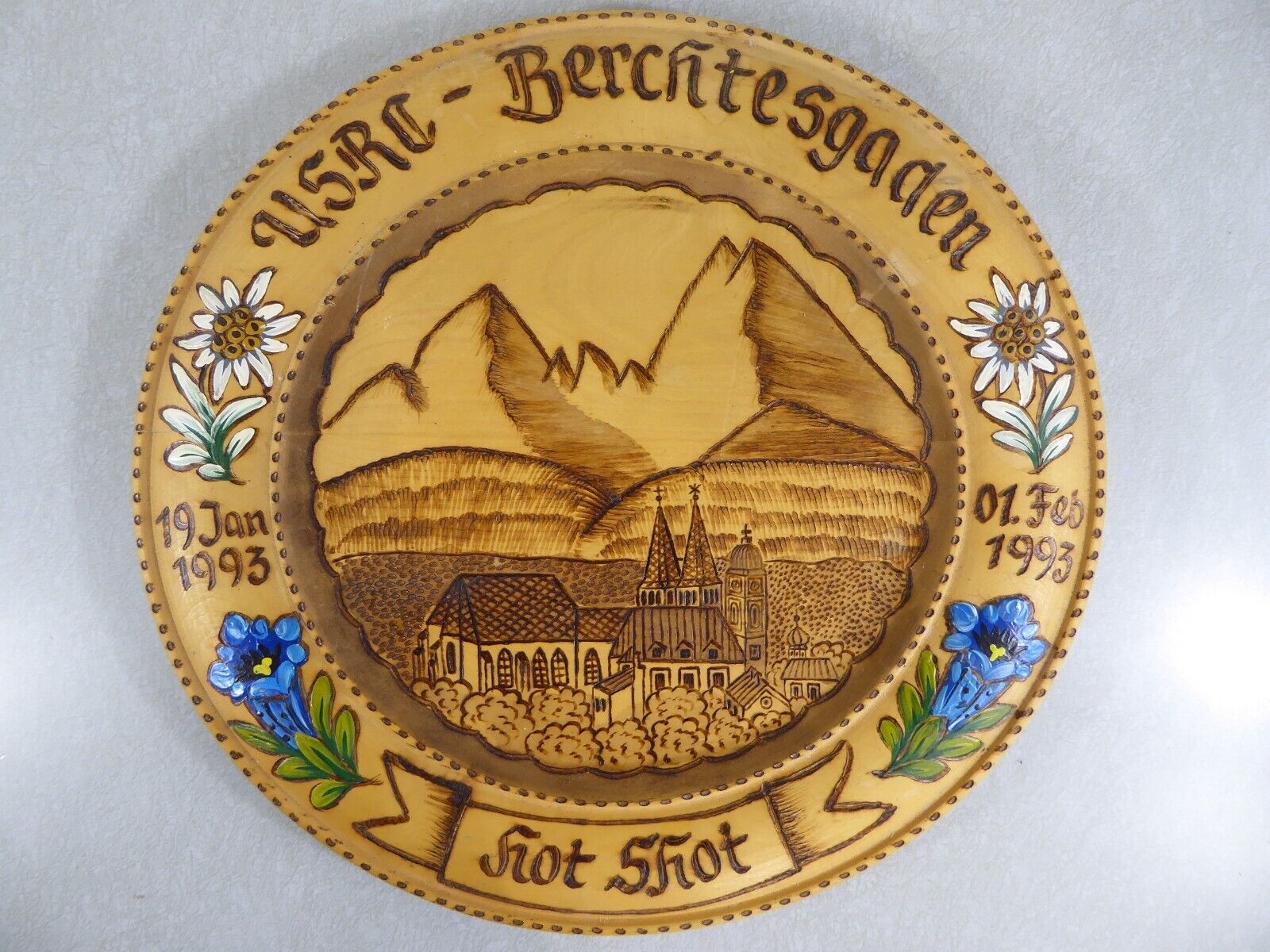 USRC - Berchtesgaden Souvenir Commemorative Wood Plate 1993 Hot Shot RARE