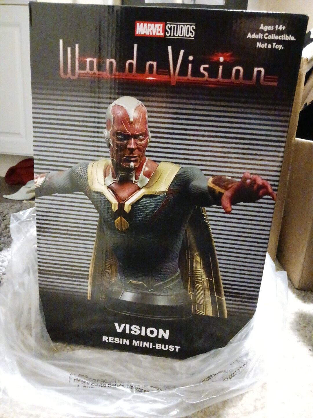 Diamond Select: Marvel Wandavision , Vision Resin mini bust