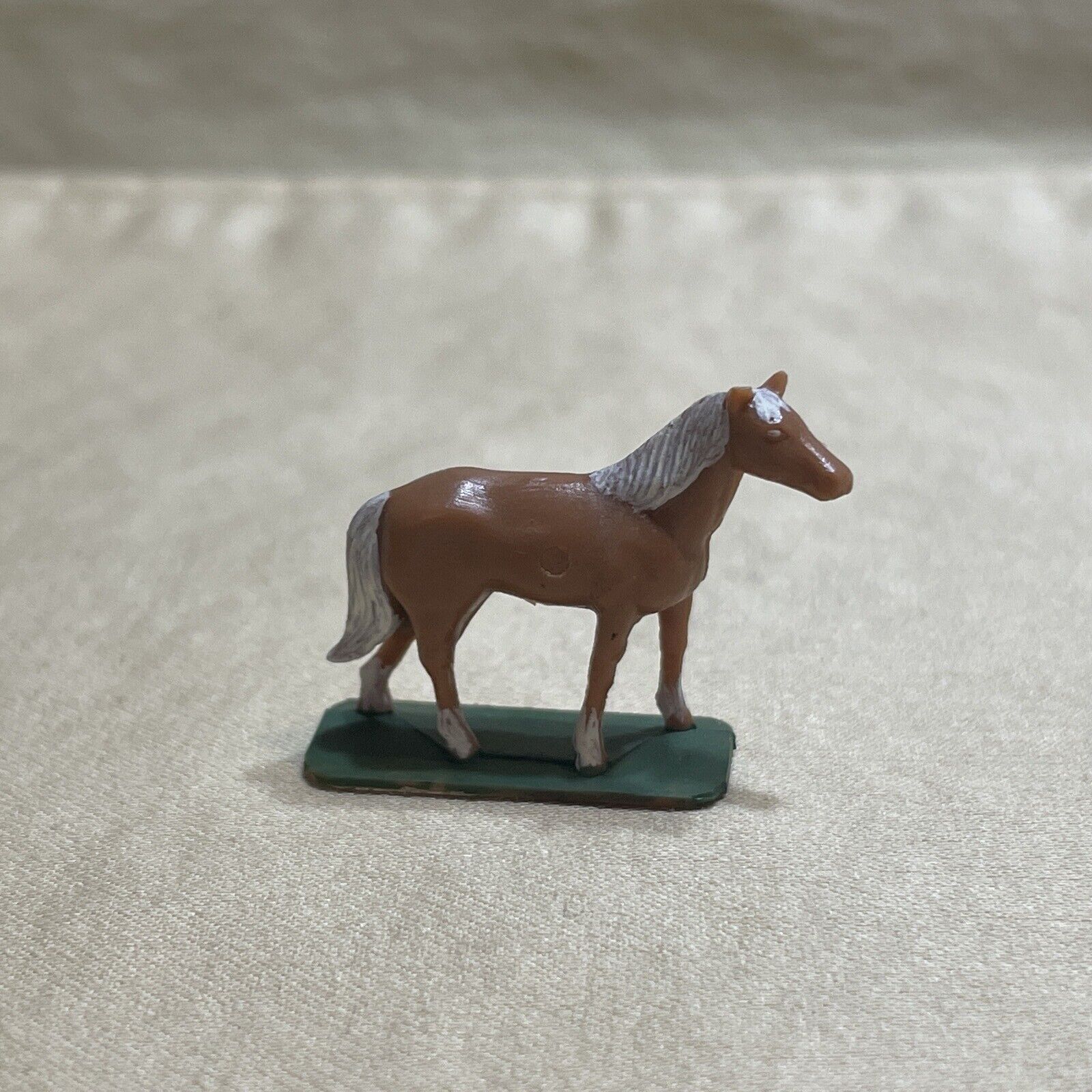 Vintage Miniature Farm Animal Brown Horse Mare Train Scale 1” Long