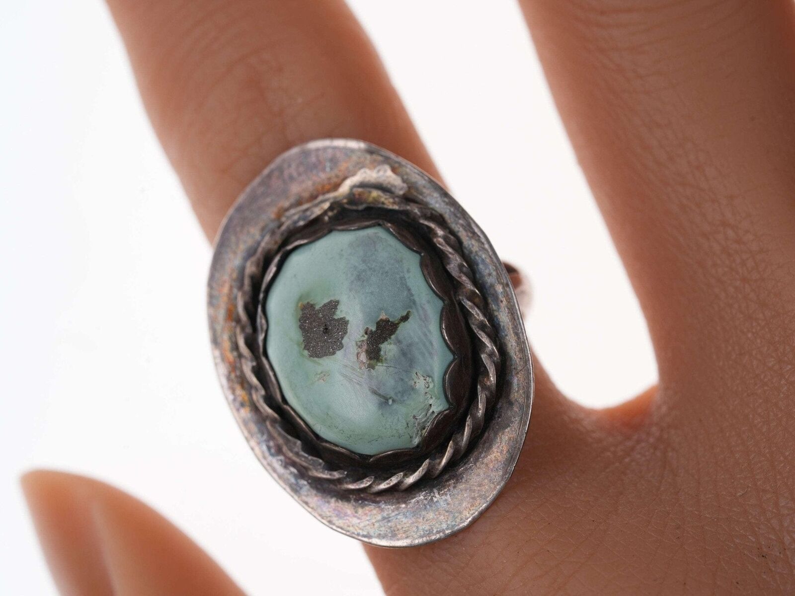 Vintage Native American Sterling turquoise ring size 7.5
