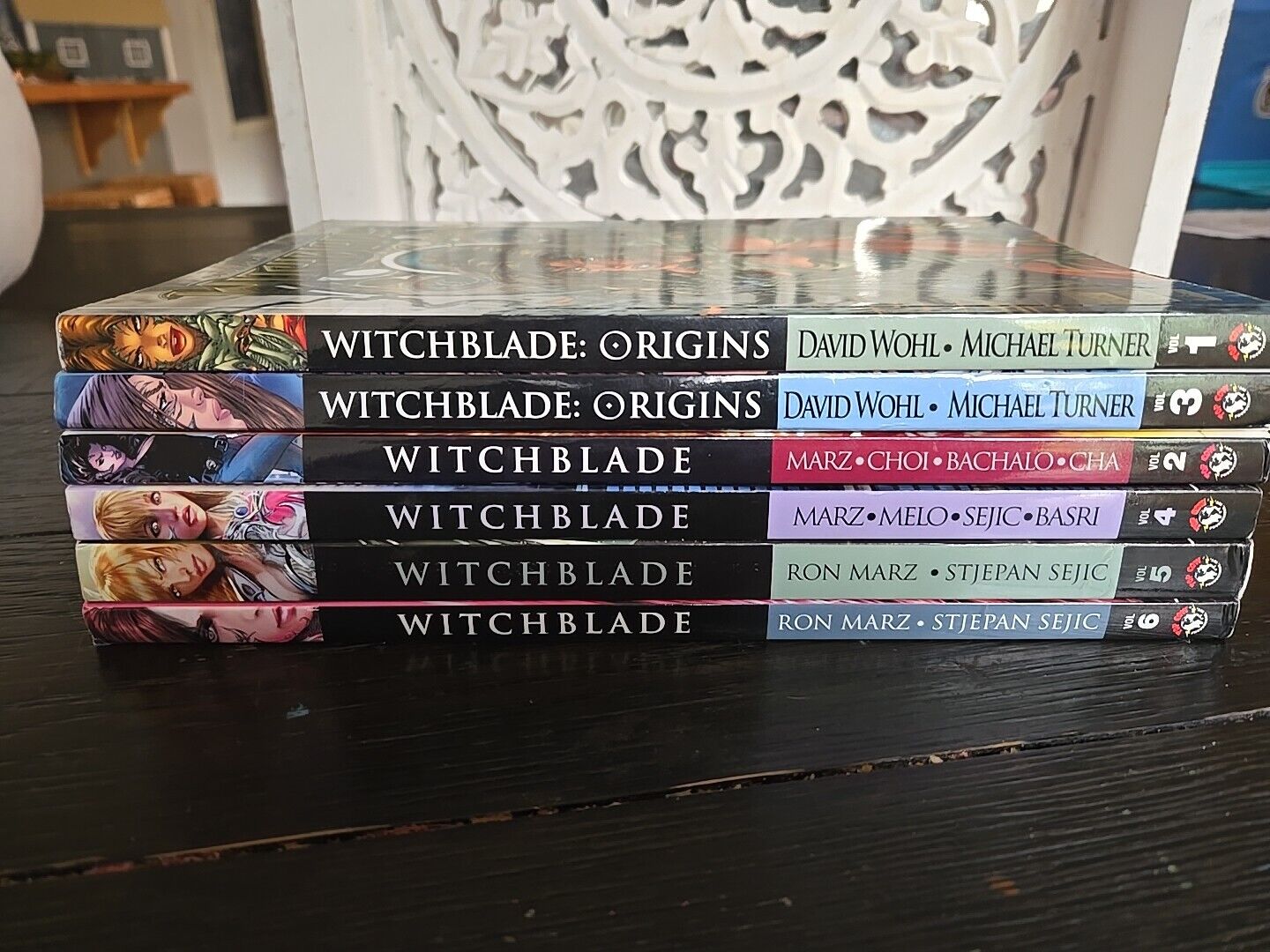Witchblade Graphic Novel Lot Origins Vol 1 & 3 Plus Witchblade Vol 2, 4-6