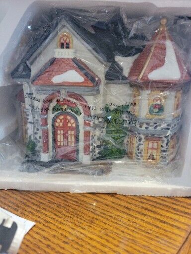 NIB Dept 56 Dickens Victorian Series  Complete Xmas Lighted House 