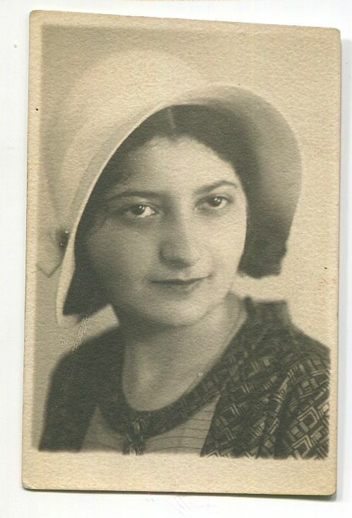 Judaica, a young Jewish woman in a hat, from Piotrków in the 1930s.