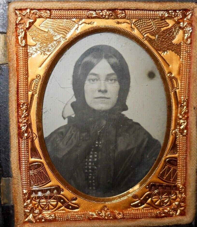 Civil War Era 1/9th Size Ambrotype of young lady in half union case