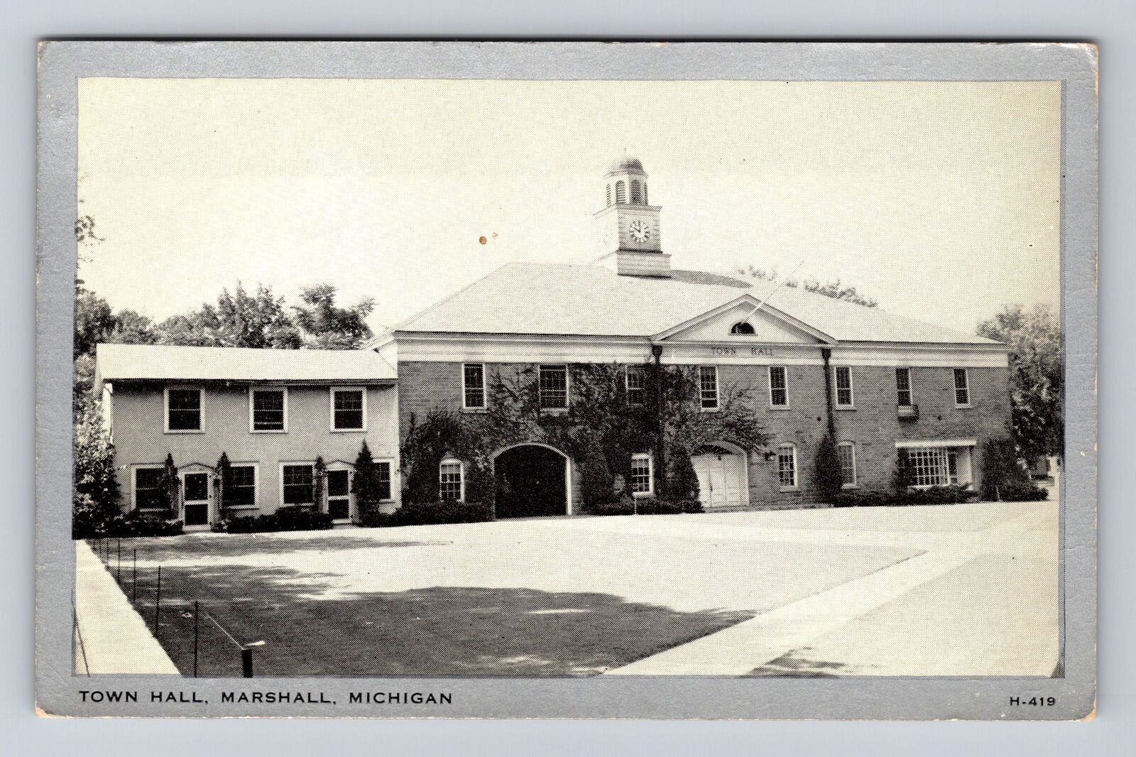 Marshall MI-Michigan, Town Hall, Antique Vintage Souvenir Postcard