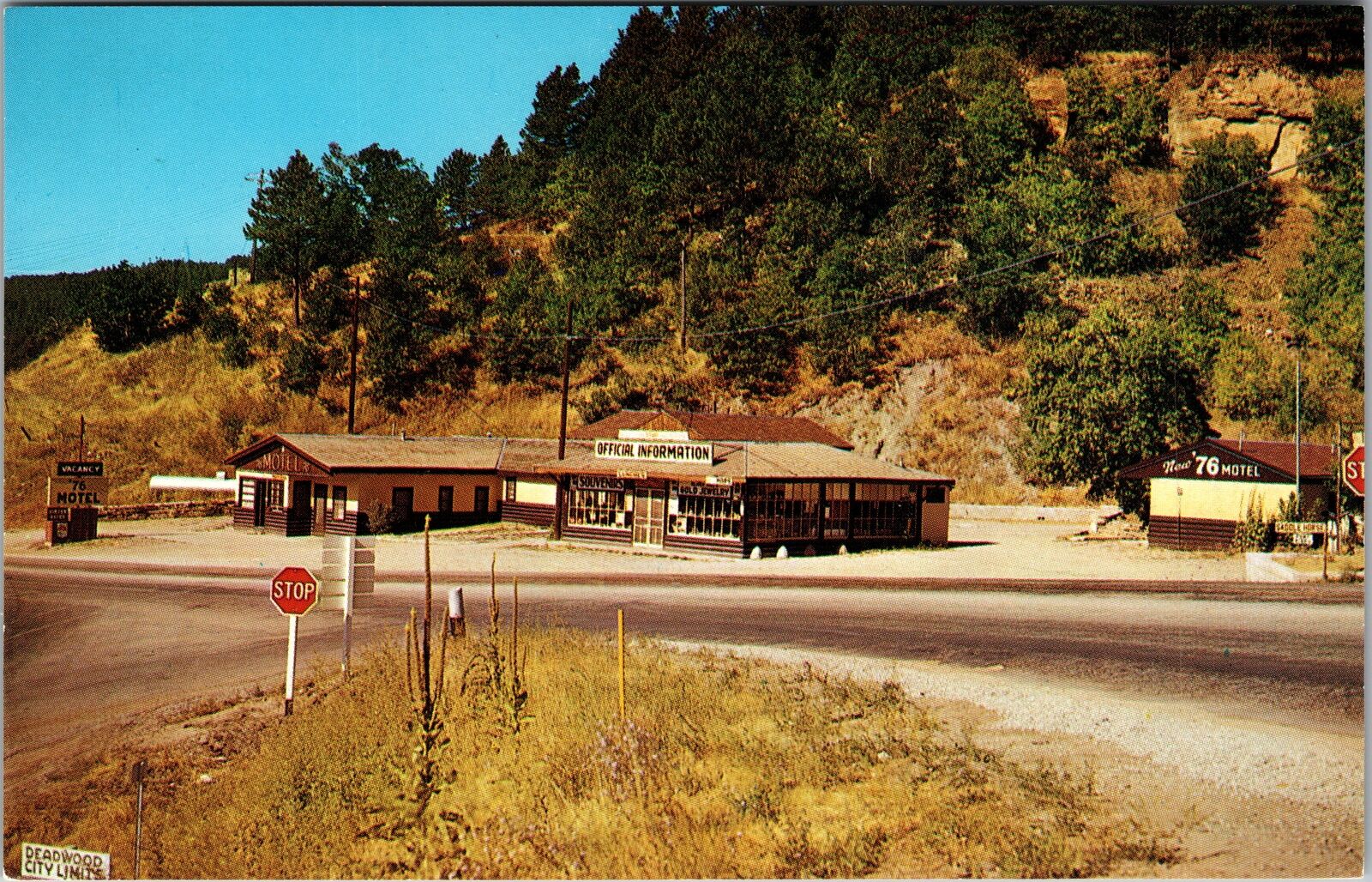 Black Hills SD-South Dakota, 76 Motel And Gift Shop, Vintage Postcard