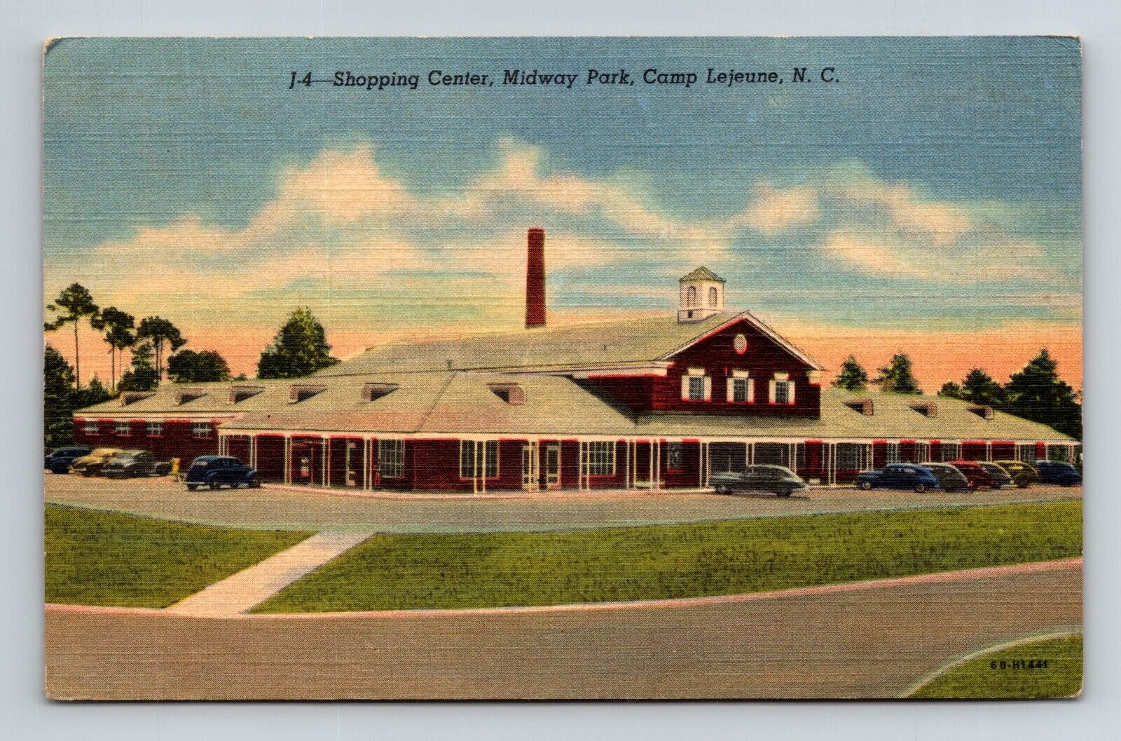 5.5x3.5 in. Linen postcard Shopping Center Midway Park, Camp Lejeune NC unposted