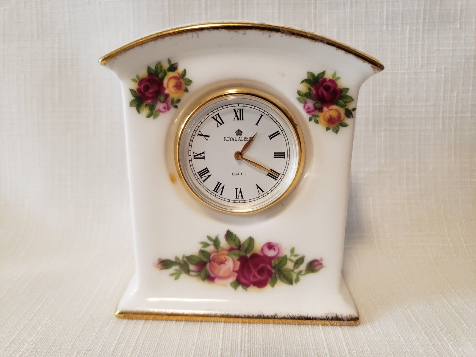 Royal Albert England Old Country Roses Desk Clock - Works 3 1/4\