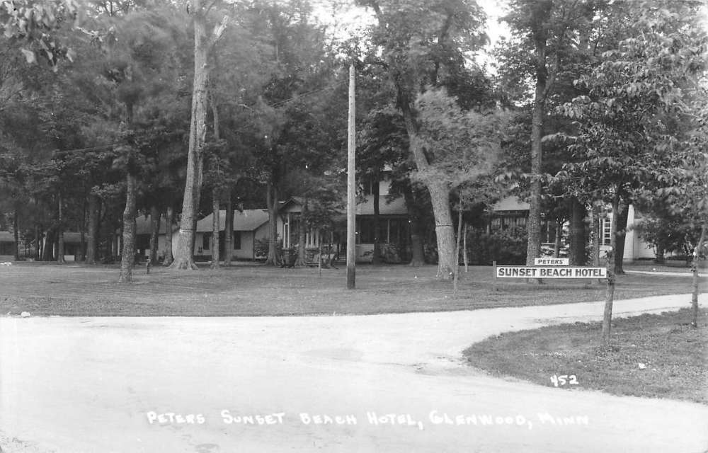 Glenwood Minnesota Peters Sunset Beach Hotel Real Photo Antique Postcard K96312