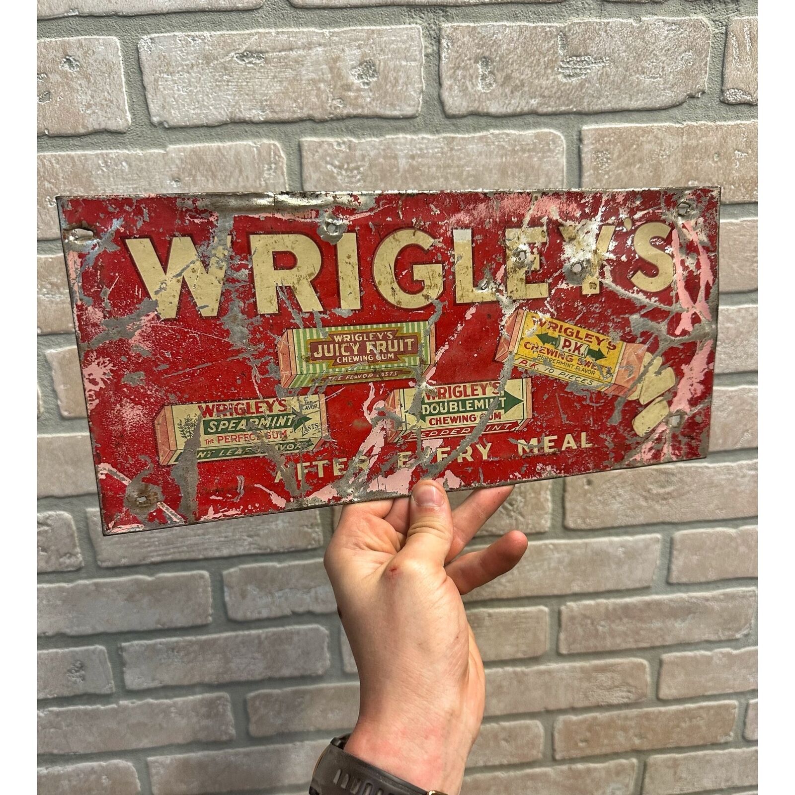 Vintage Early 1900s Wrigley’s Chewing Gum Tin Advertising Sign Juicy Fruit