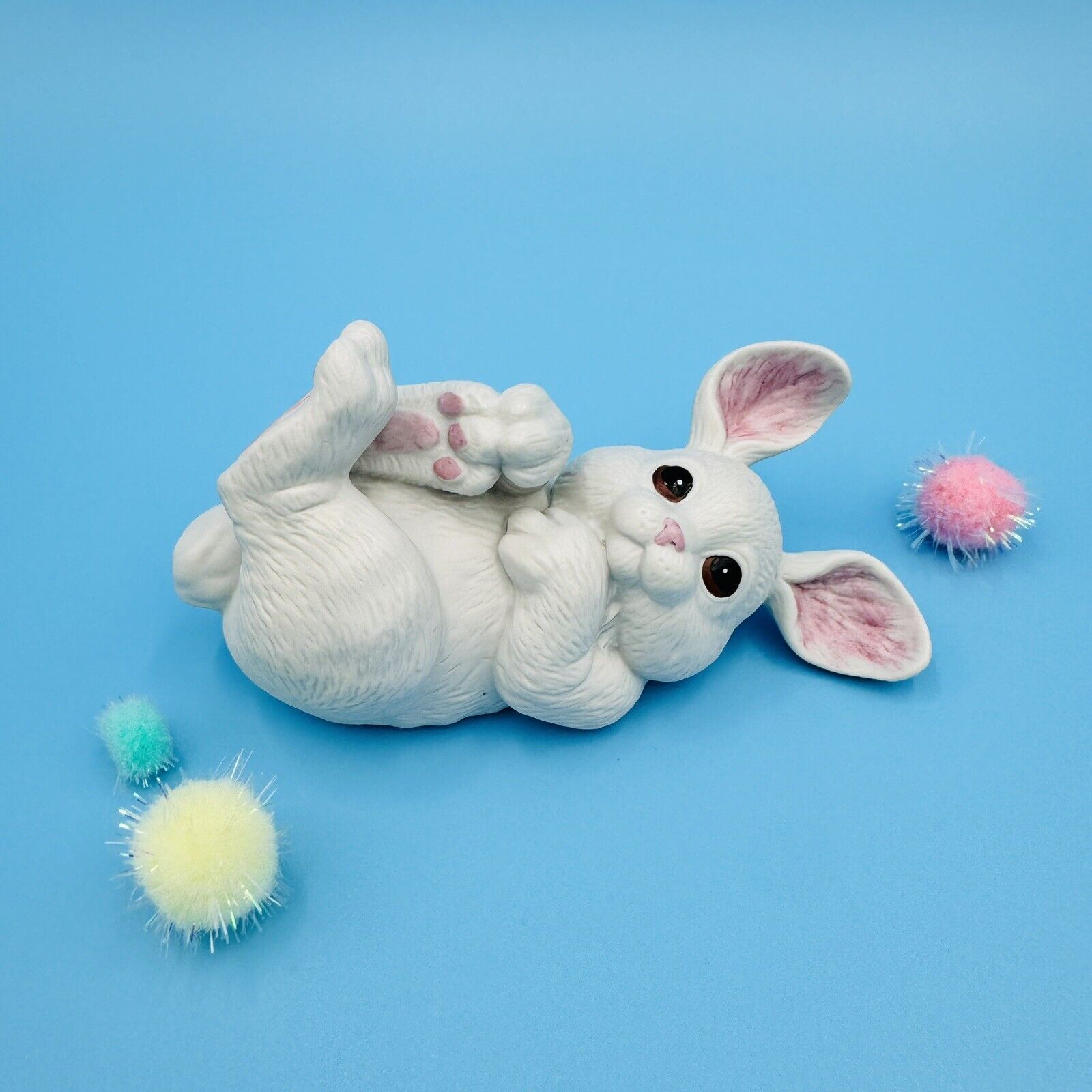 Vintage Enesco 1992 Kathy Wise Ceramic White Bunny Rabbit Figure Pink Ear 3”x5”